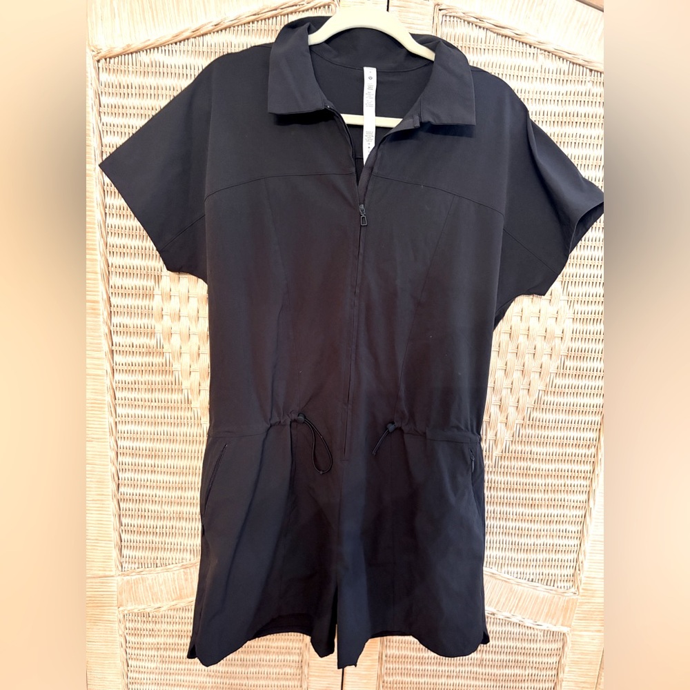 LULULEMON Romper. Size 8. black.